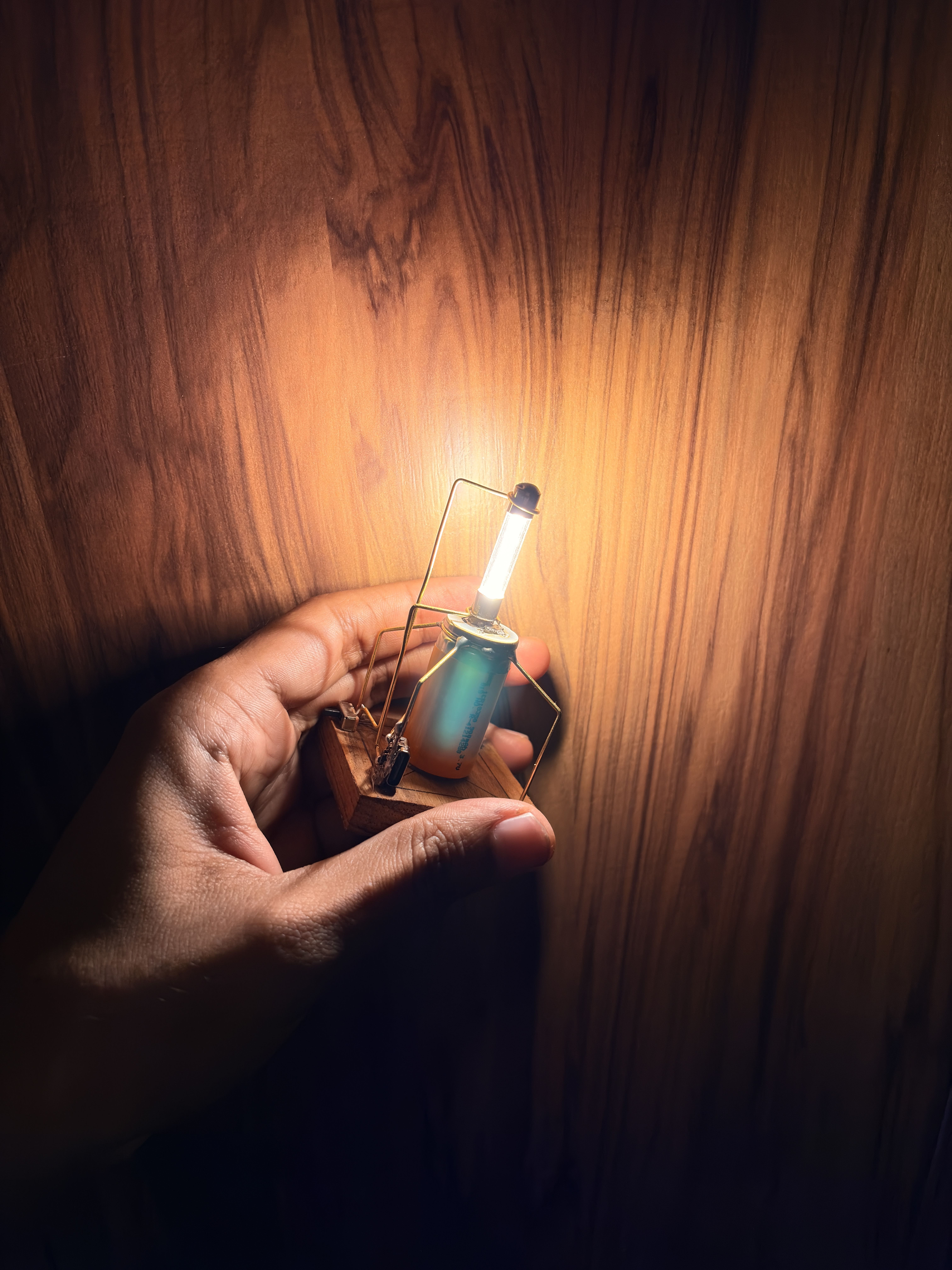 Kinetic Lamp Structure